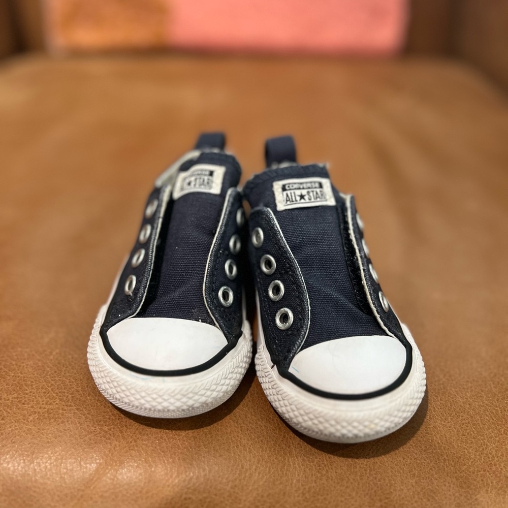 Navy blue Converse sneakers infant size 4